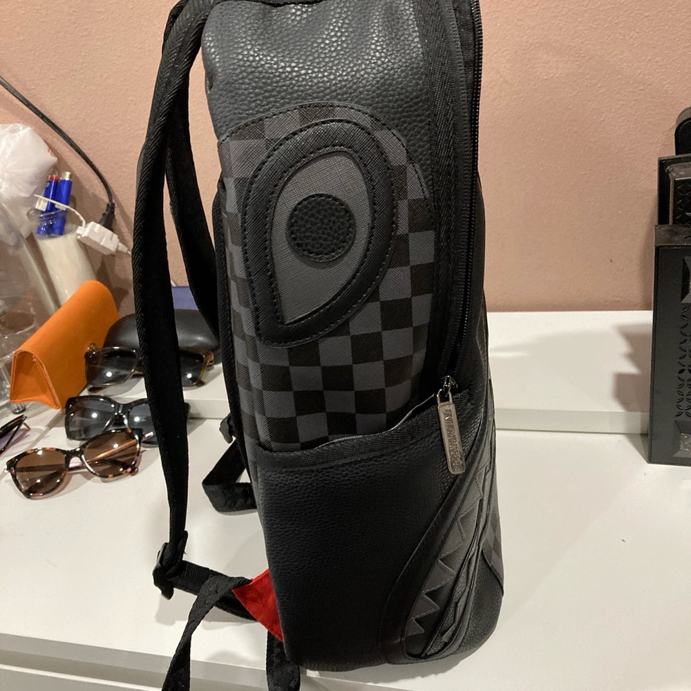 Sprayground - Picture 10 of 10